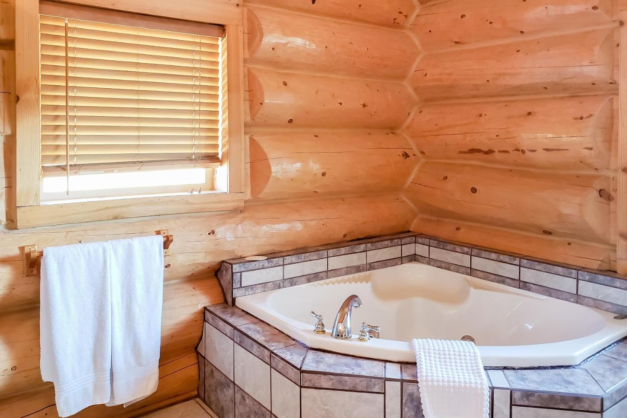 Sunflower Lodge باغوسا سبرينغز المظهر الخارجي الصورة