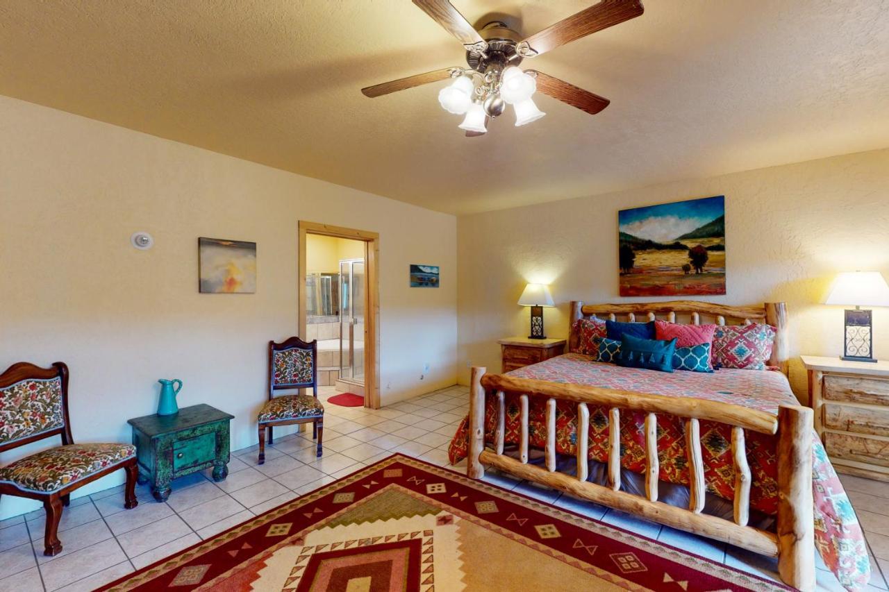Sunflower Lodge باغوسا سبرينغز المظهر الخارجي الصورة